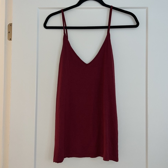 BUNDLE! Three Old Navy Tank Tops - Picture 2 of 10